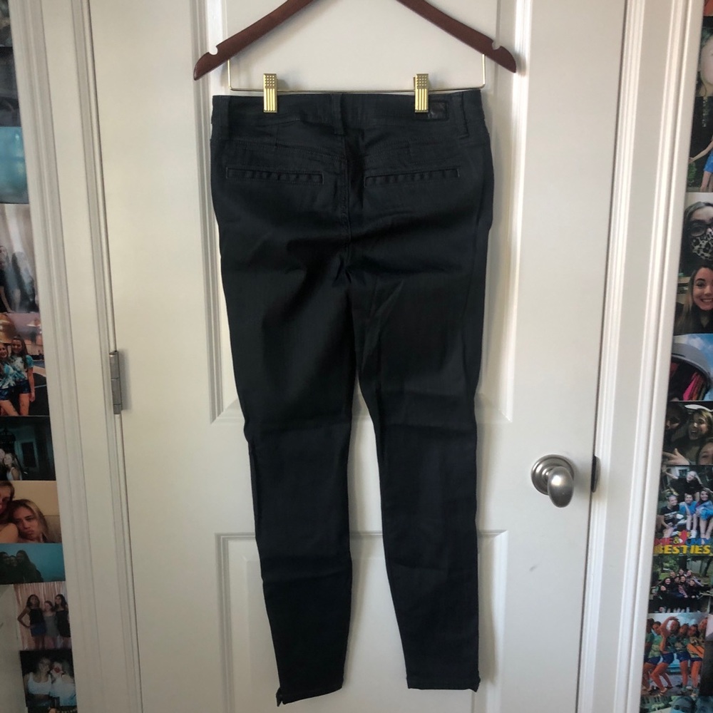 Level 99 Zipper Jeans - Picture 2 of 3